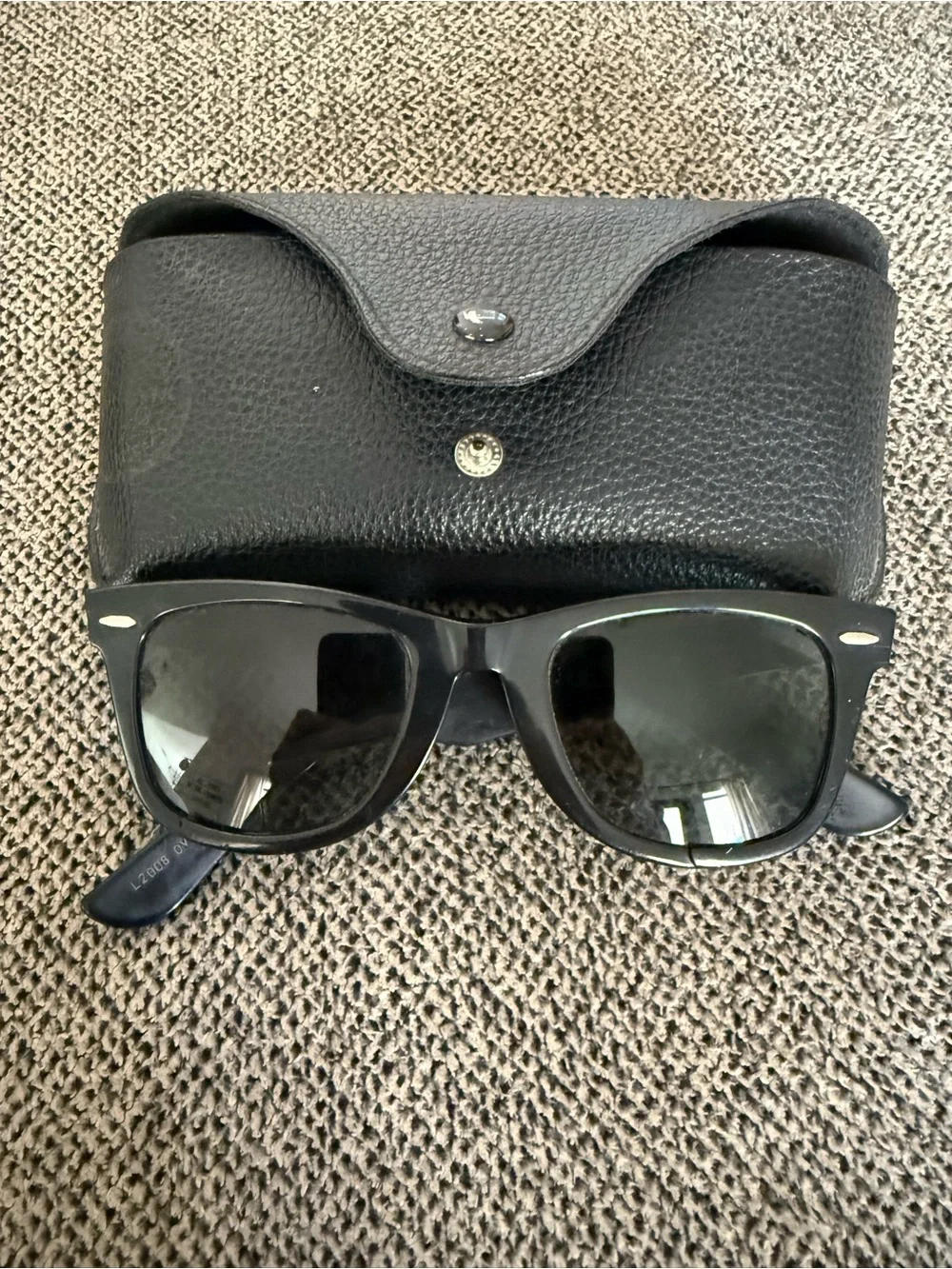 Ray-Ban Black Wayfarer Sunglasses with Black Case